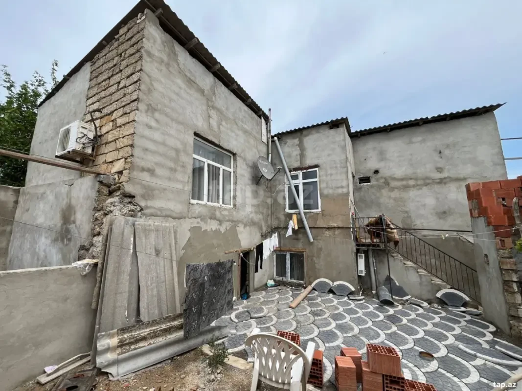 Satılır 3 otaqlı həyət evi 150 m²