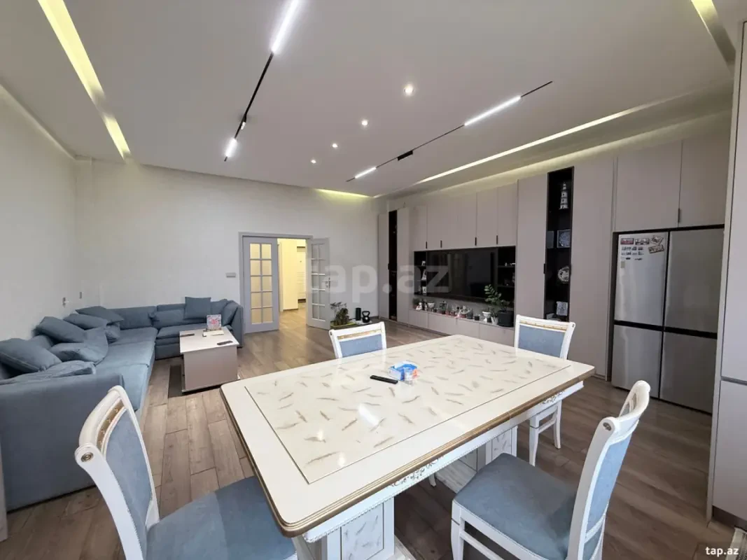 Kirayə verilir 4 otaqlı yeni tikili 175 m²