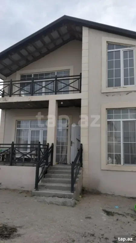 Satılır 5 otaqlı həyət evi 150 m²