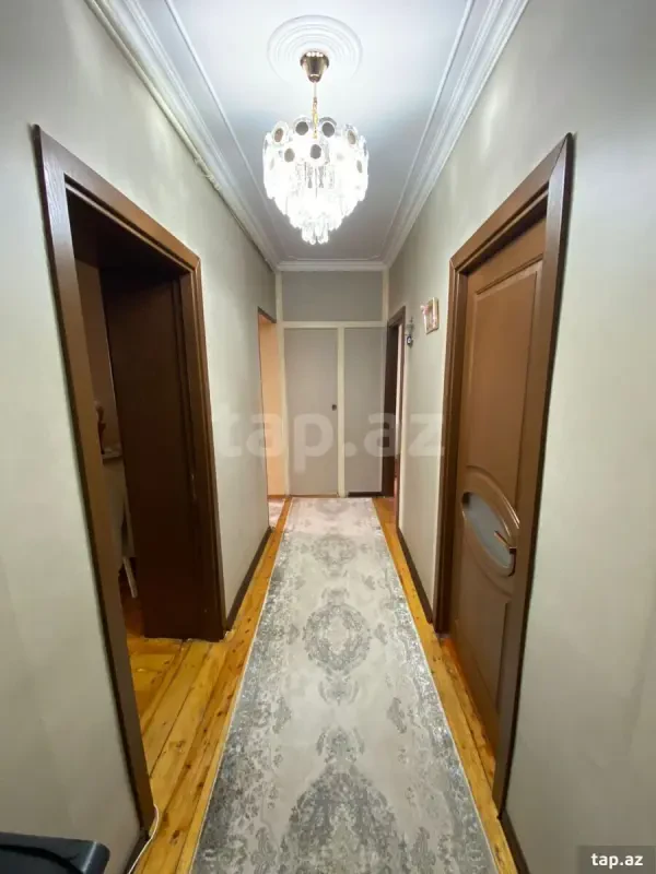 Satılır 4 otaqlı mənzil 90 m²