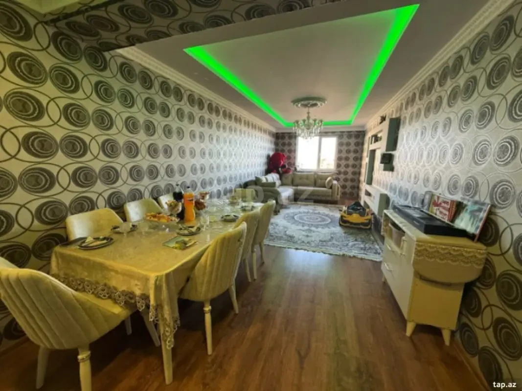 Satılır 3 otaqlı yeni tikili 125 m²