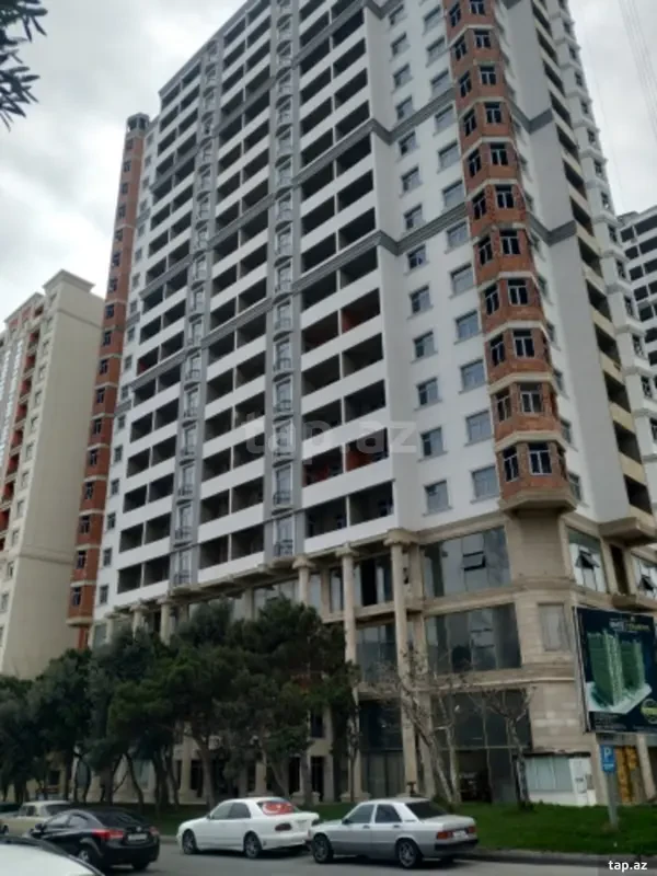 Satılır 2 otaqlı yeni tikili 96 m²