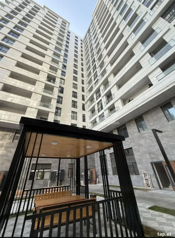 Kirayə verilir 2 otaqlı yeni tikili 70 m²