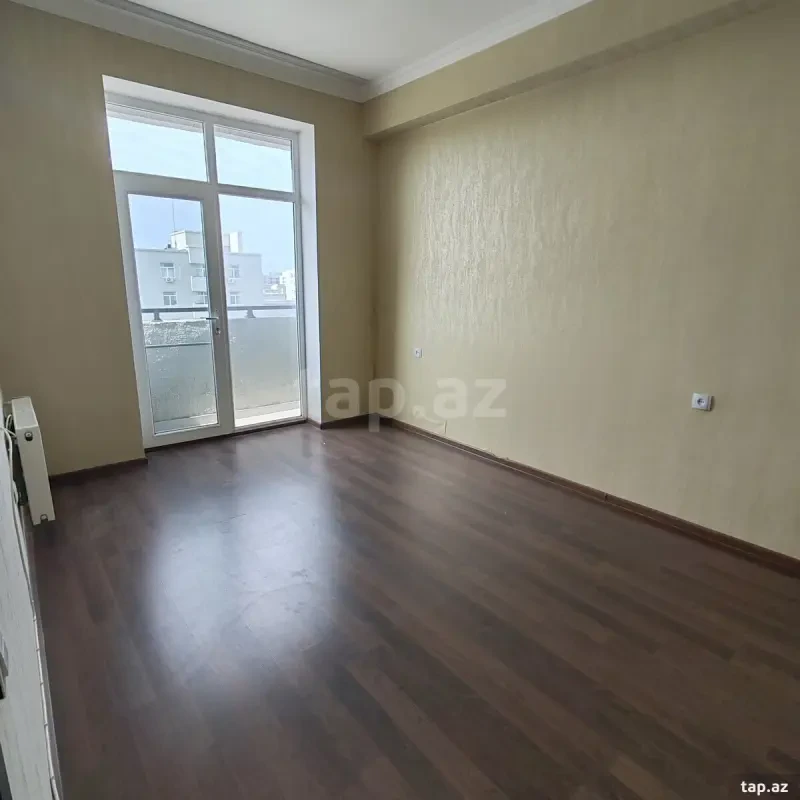 Kirayə verilir 3 otaqlı yeni tikili 77 m²