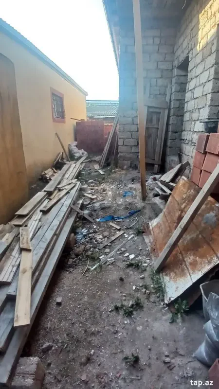 Satılır 4 otaqlı həyət evi 80 m²