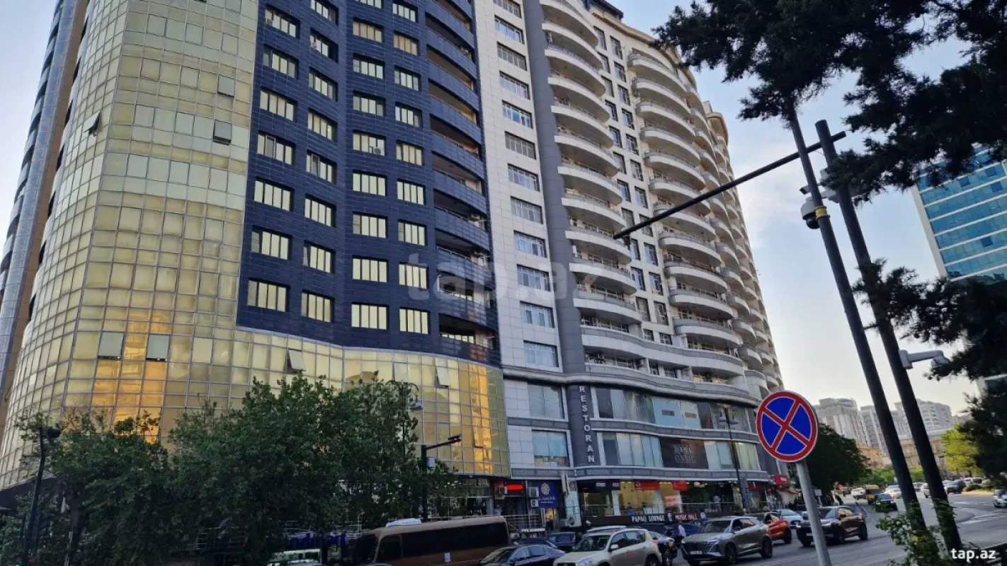 Kirayə verilir 3 otaqlı yeni tikili 120 m²