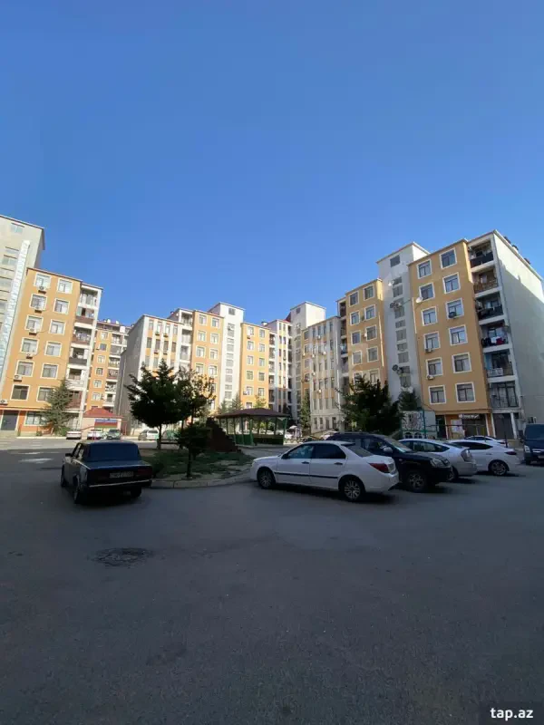 Satılır 3 otaqlı yeni tikili 70 m²