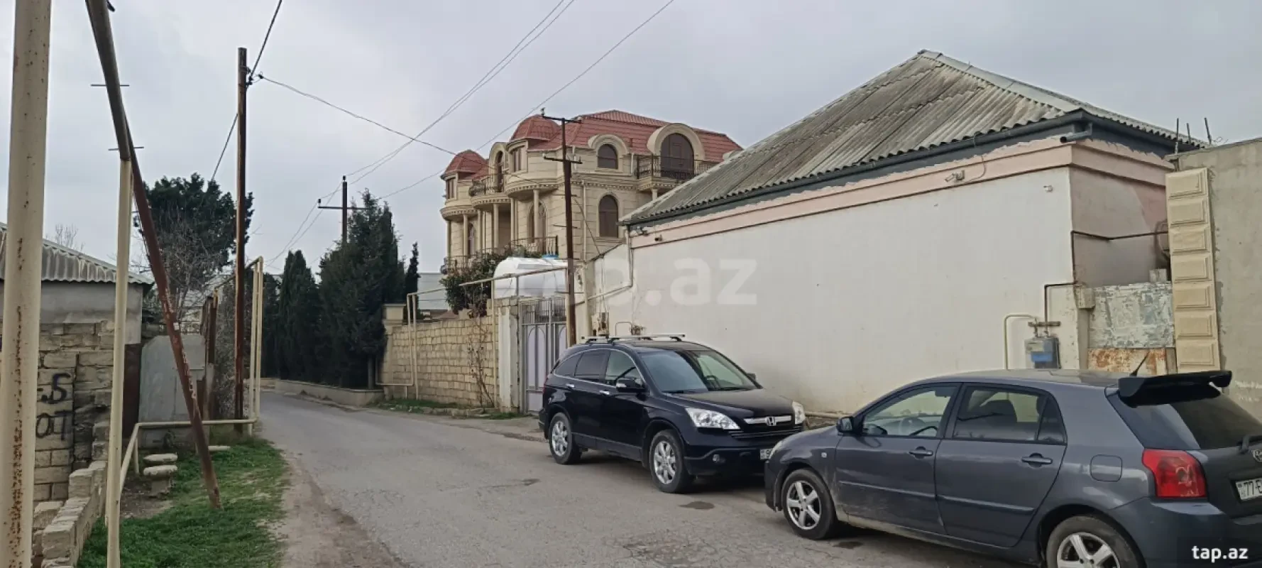 Satılır 4 otaqlı həyət evi 100 m²