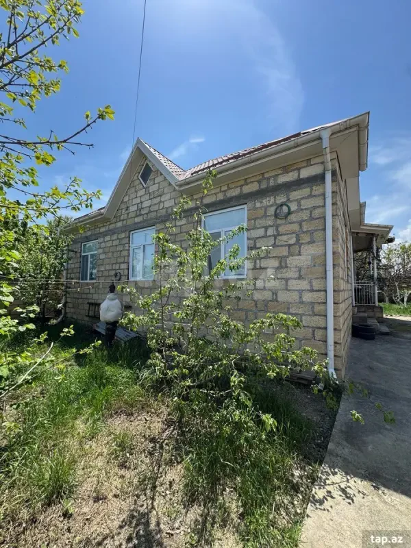 Satılır 3 otaqlı həyət evi 120 m²