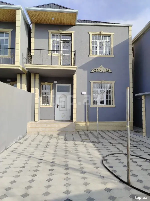 Satılır 5 otaqlı həyət evi 100 m²