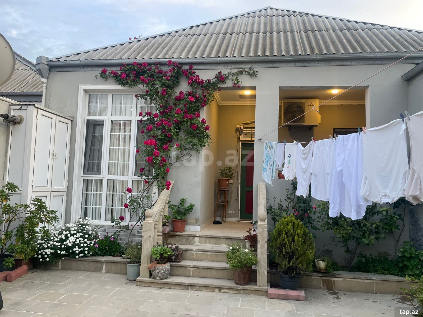 Satılır 4 otaqlı həyət evi 115 m²