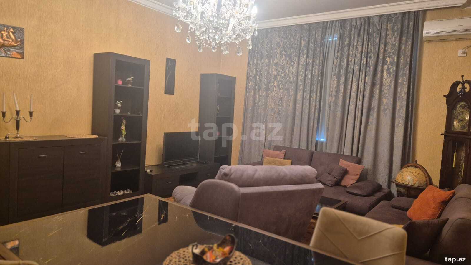 Satılır 3 otaqlı mənzil 114 m²