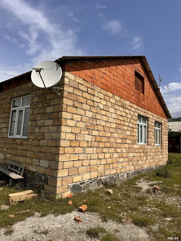 Satılır 3 otaqlı həyət evi 70 m²