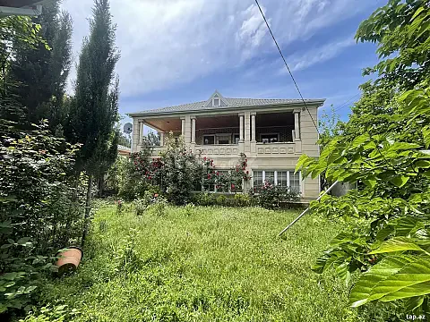 Satılır 7 otaqlı həyət evi 300 m² — Bakı, Novxanı 7 otaq 300.00 m²