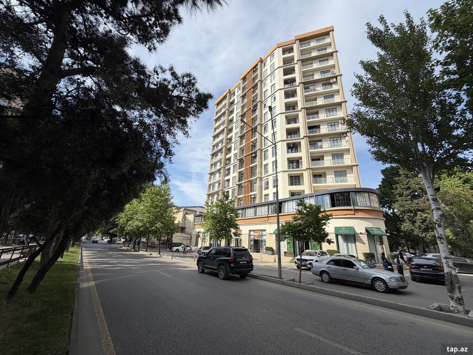 Satılır 3 otaqlı yeni tikili 127 m²