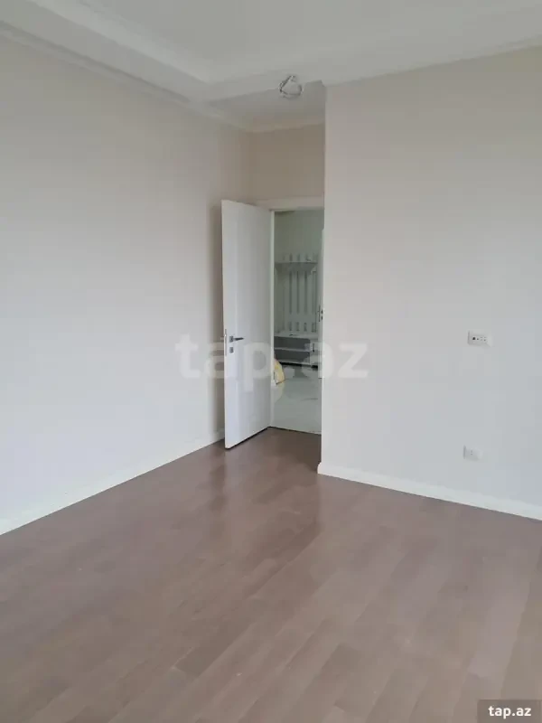 Kirayə verilir 2 otaqlı yeni tikili 65 m²