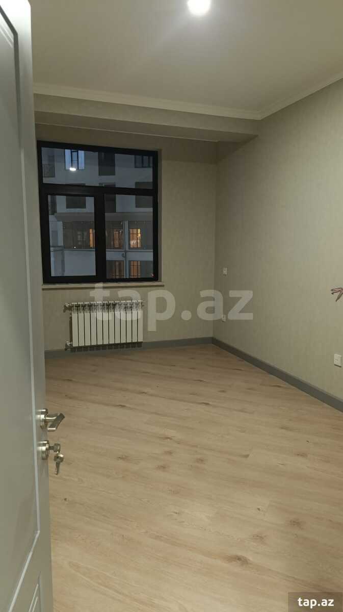 Satılır 3 otaqlı yeni tikili 107 m²