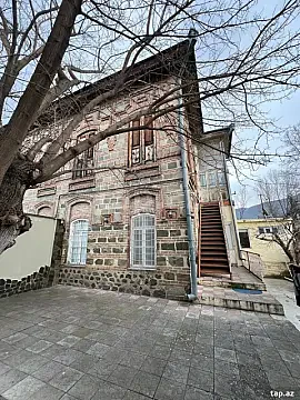 Satılır 5 otaqlı həyət evi 110 m² — Şəki 5 otaq 110.00 m²