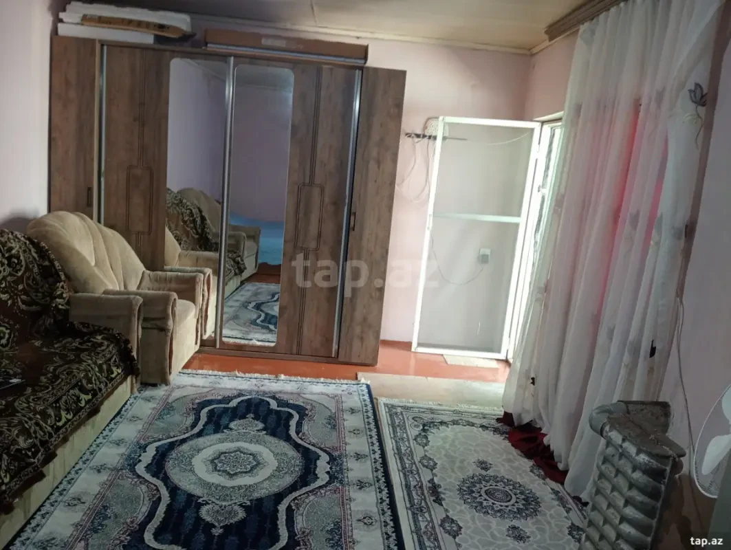 Satılır 1 otaqlı mənzil 45 m²