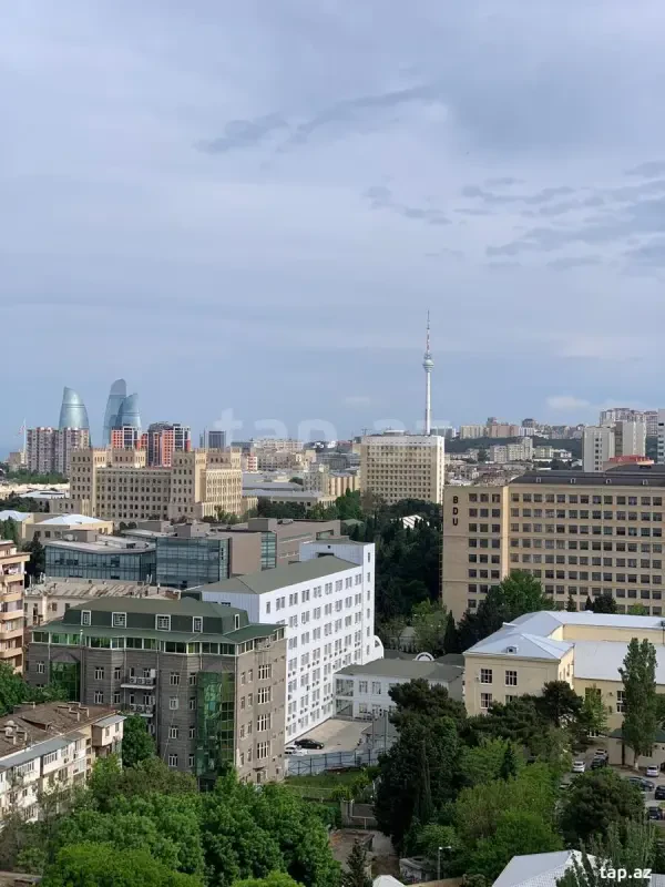 Satılır 4 otaqlı yeni tikili 187 m²