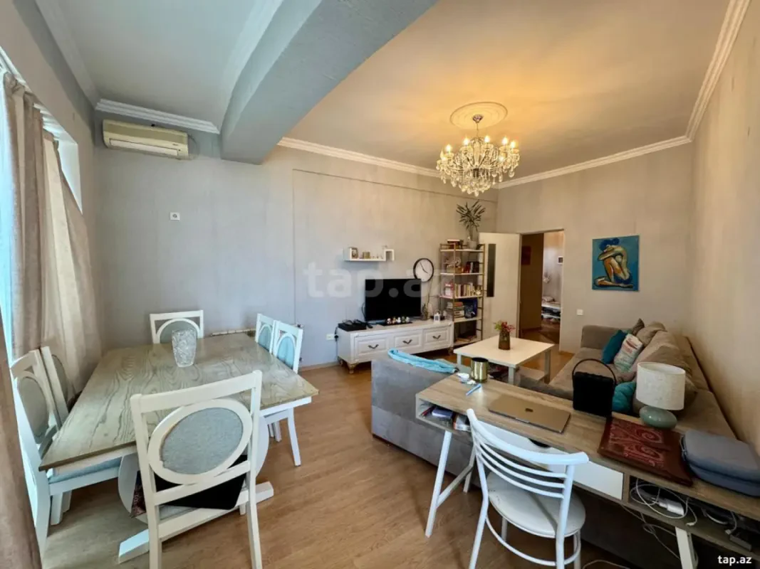 Satılır 2 otaqlı yeni tikili 90 m²