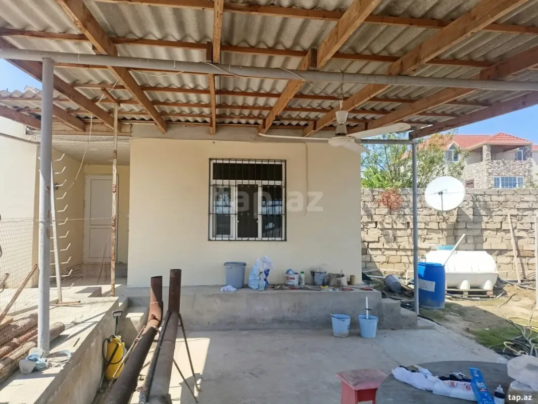 Satılır 4 otaqlı həyət evi 115 m²