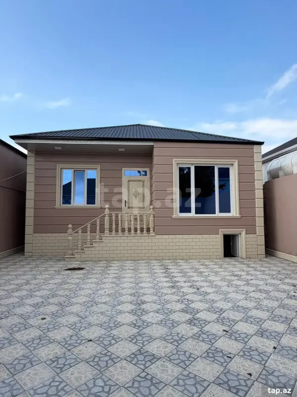 Satılır 4 otaqlı həyət evi 100 m²