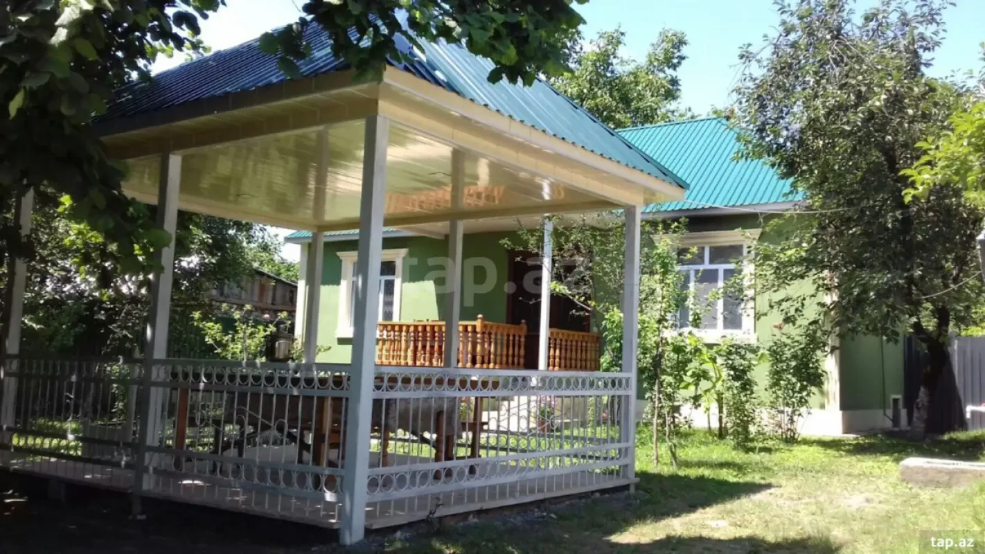 Kirayə verilir 2 otaqlı həyət evi 100 m²
