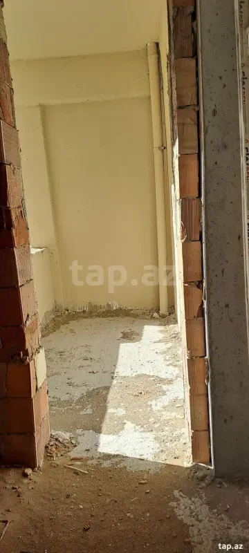 Satılır 2 otaqlı yeni tikili 79.5 m²