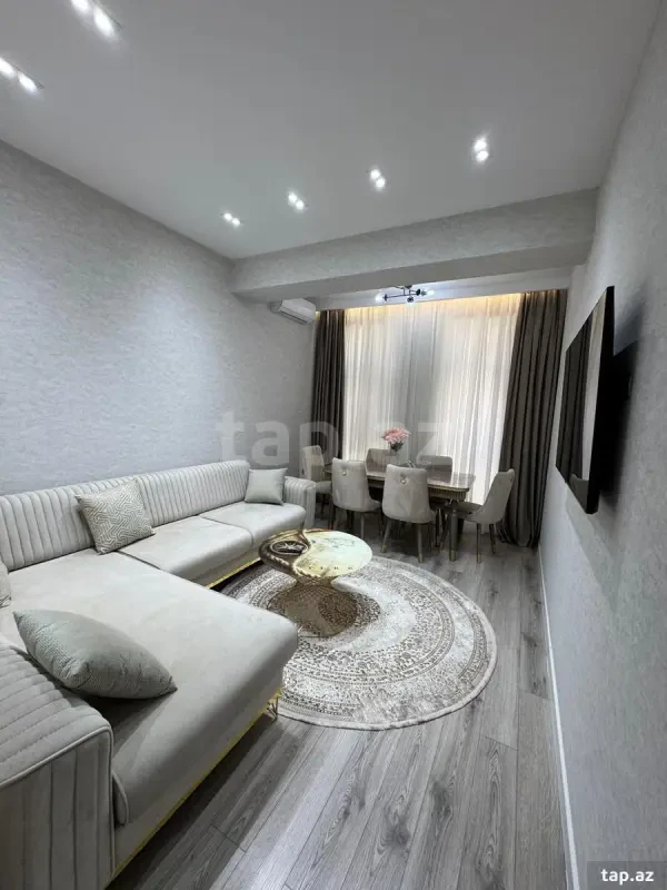 Kirayə verilir 3 otaqlı yeni tikili 100 m²