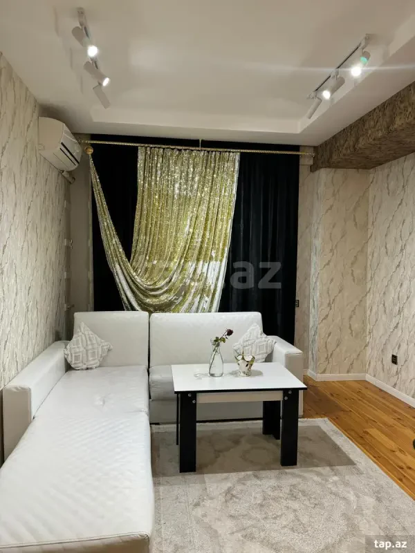 Kirayə verilir 2 otaqlı yeni tikili 65 m²