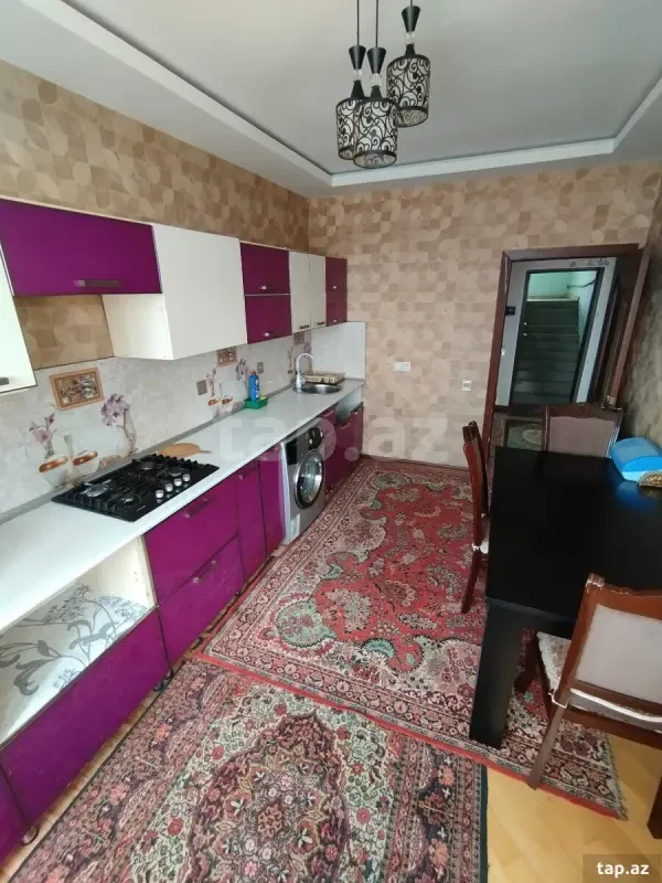 Kirayə verilir 2 otaqlı yeni tikili 70 m²