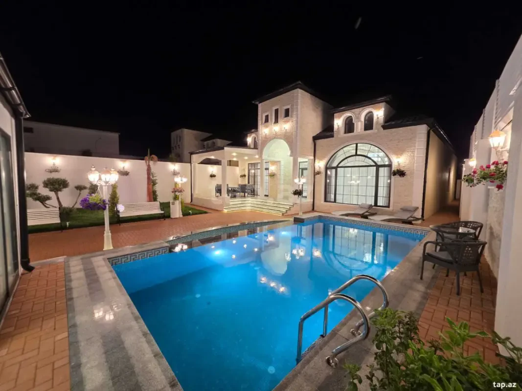Satılır 5 otaqlı həyət evi 250 m²
