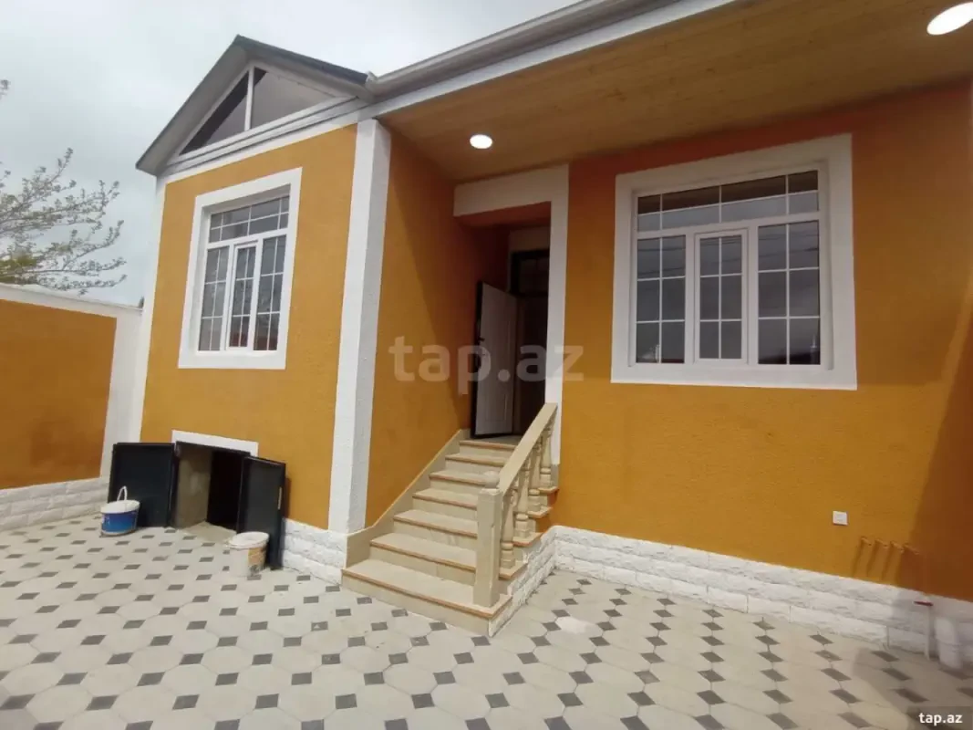 Satılır 4 otaqlı həyət evi 120 m²