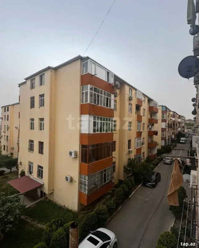 Satılır 3 otaqlı yeni tikili 83 m²