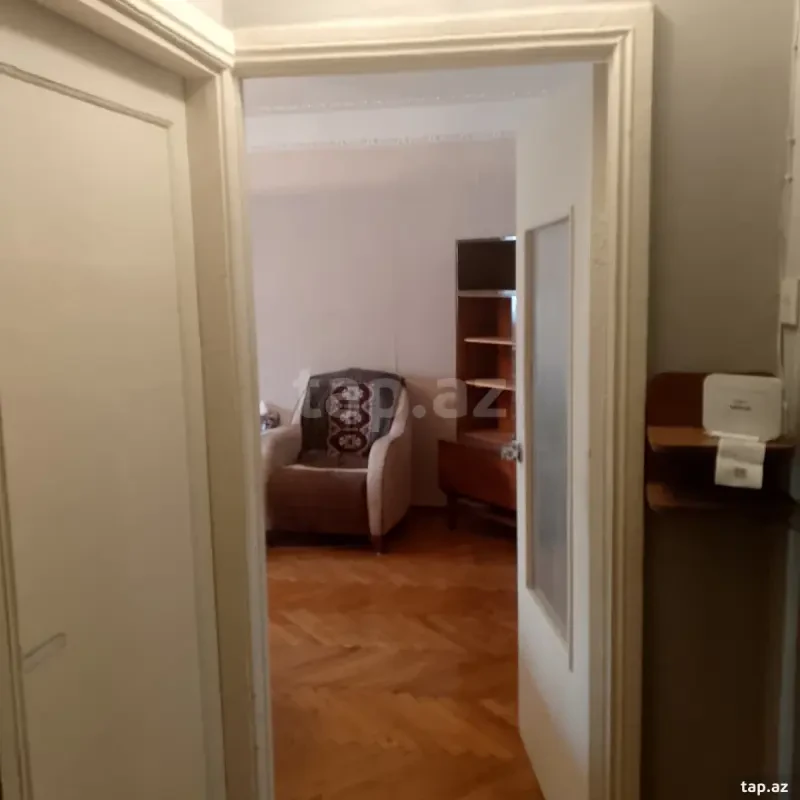 Kirayə verilir 2 otaqlı mənzil 65 m²