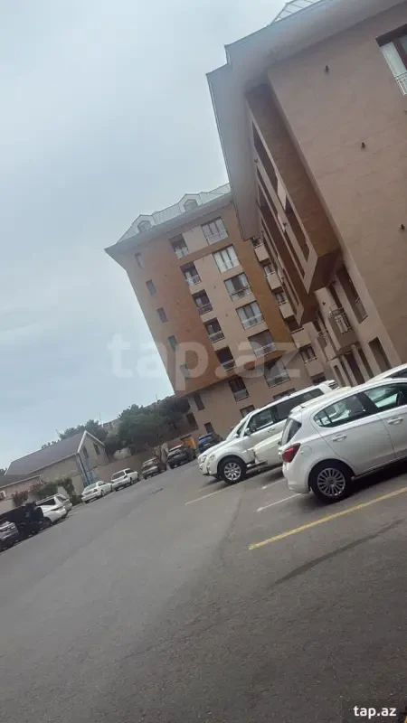 Satılır 5 otaqlı yeni tikili 178 m²