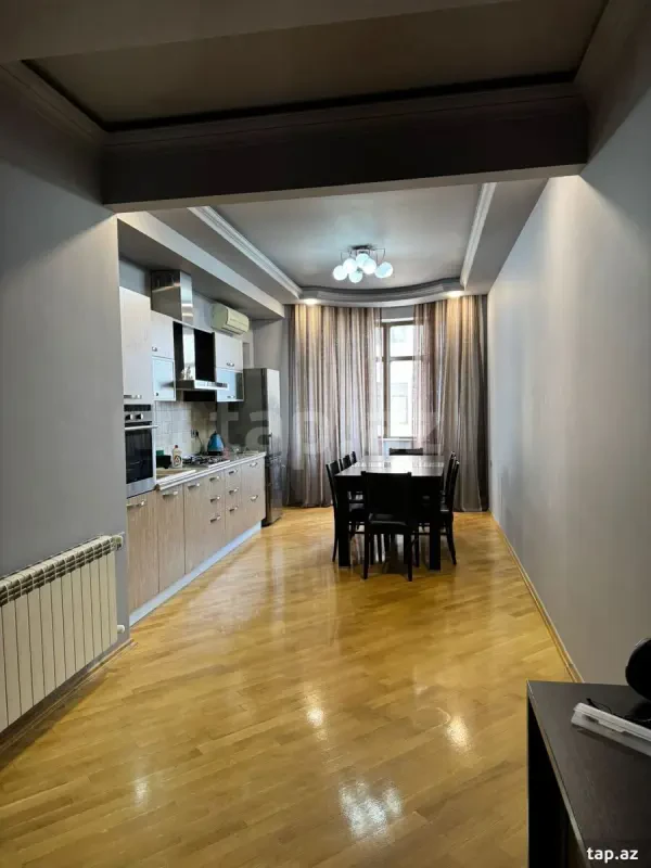 Kirayə verilir 3 otaqlı yeni tikili 110 m²