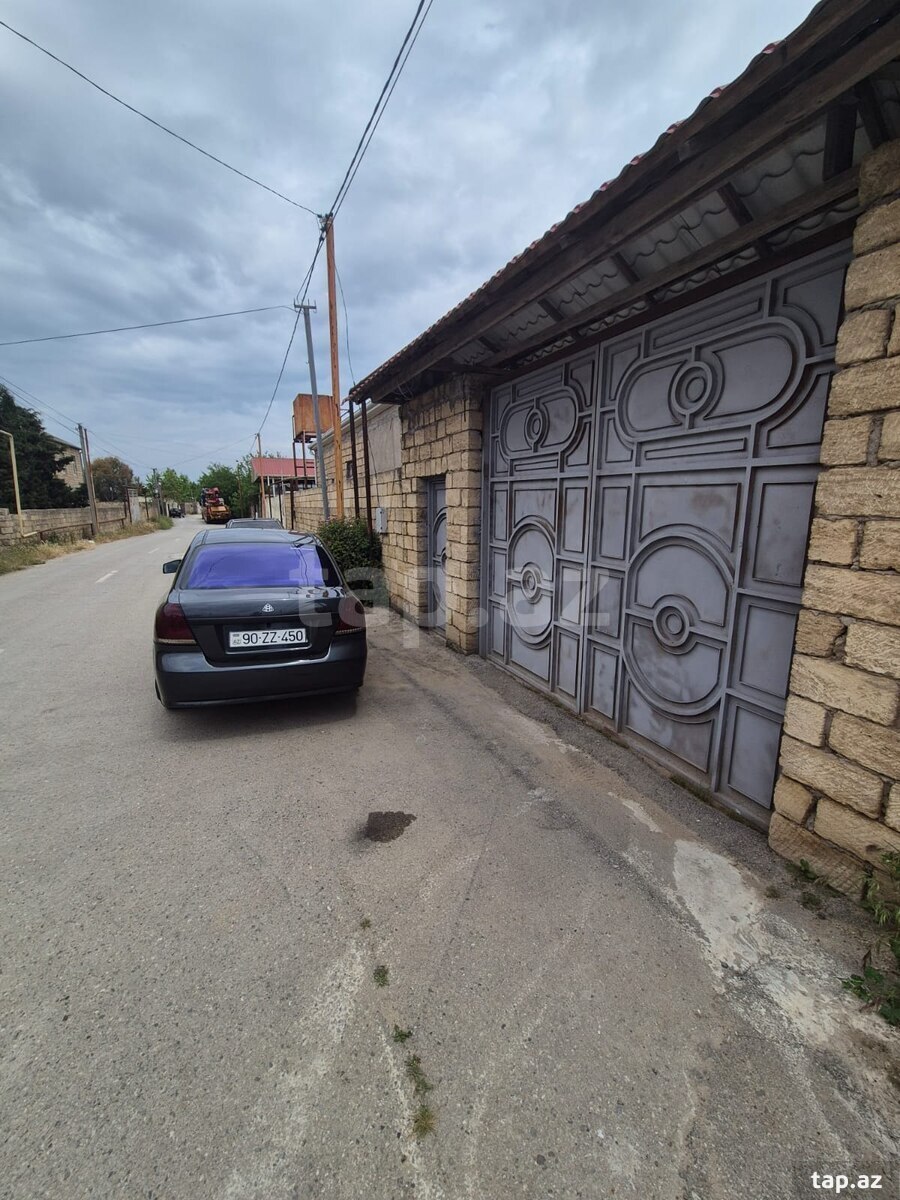 Satılır 4 otaqlı həyət evi 200 m²