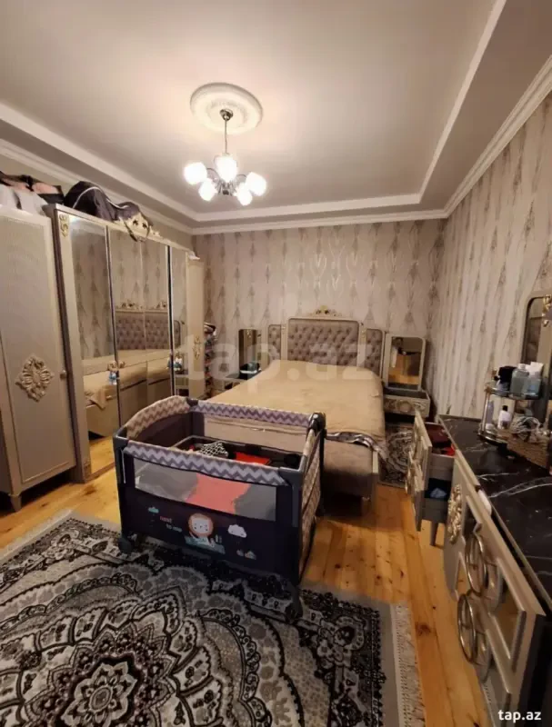Satılır 4 otaqlı həyət evi 2500 m²