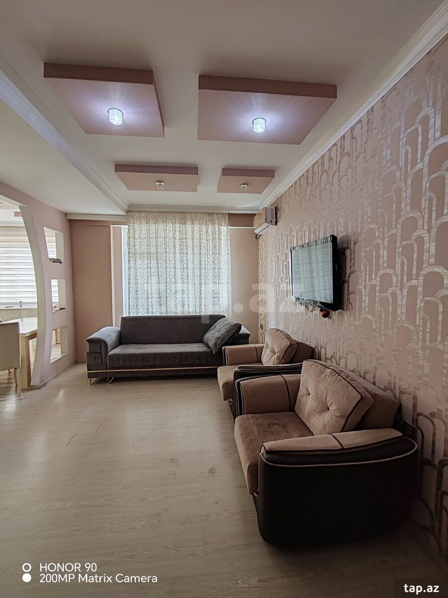 Kirayə verilir 2 otaqlı yeni tikili 70 m²