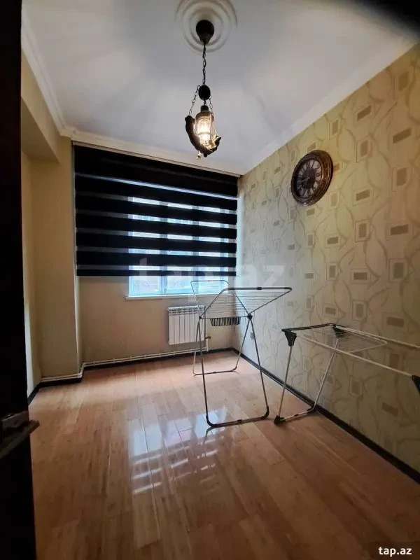 Kirayə verilir 3 otaqlı yeni tikili 120 m²