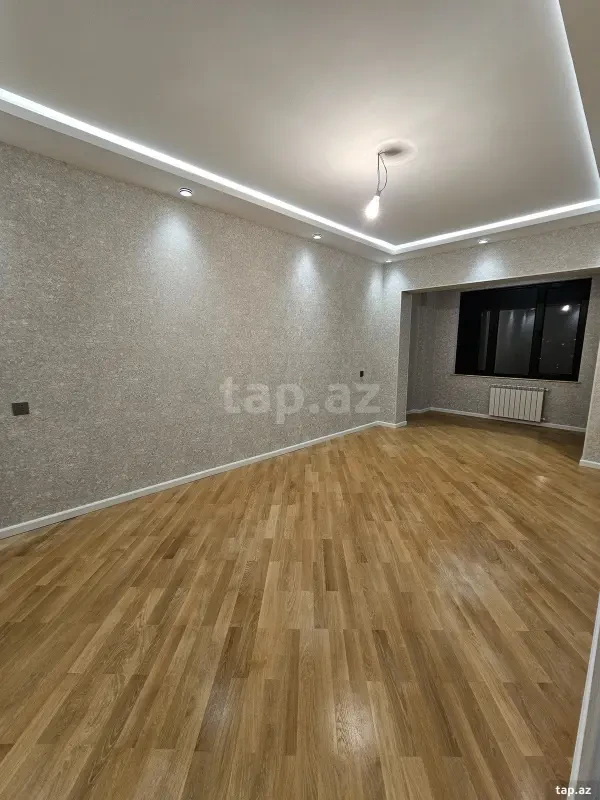 Satılır 4 otaqlı mənzil 125 m²