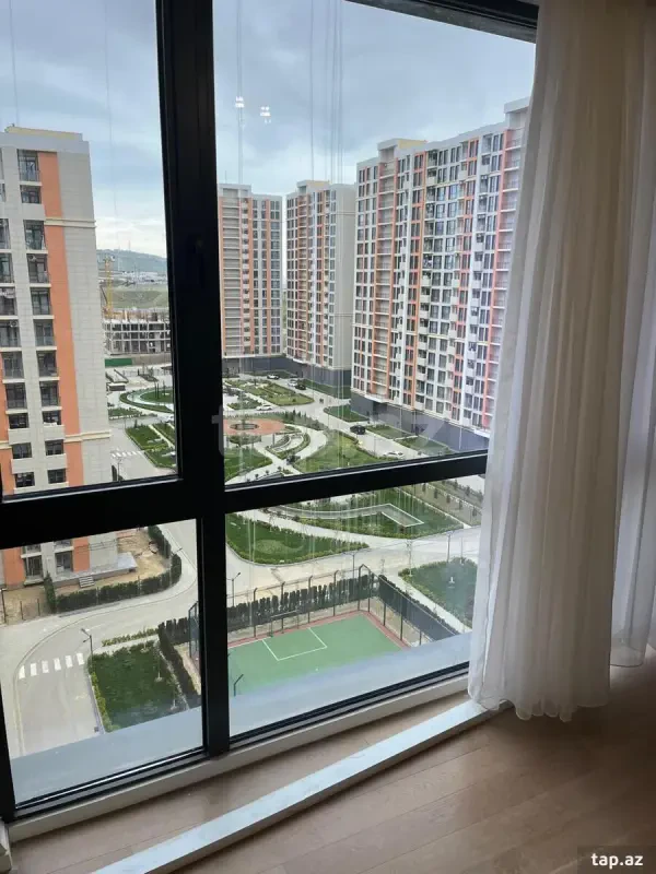 Kirayə verilir 2 otaqlı yeni tikili 65 m²
