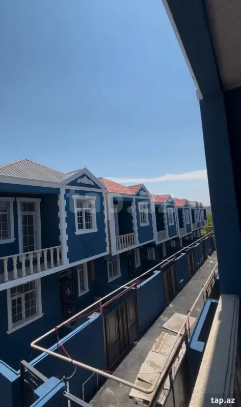 Satılır 4 otaqlı həyət evi 100 m²