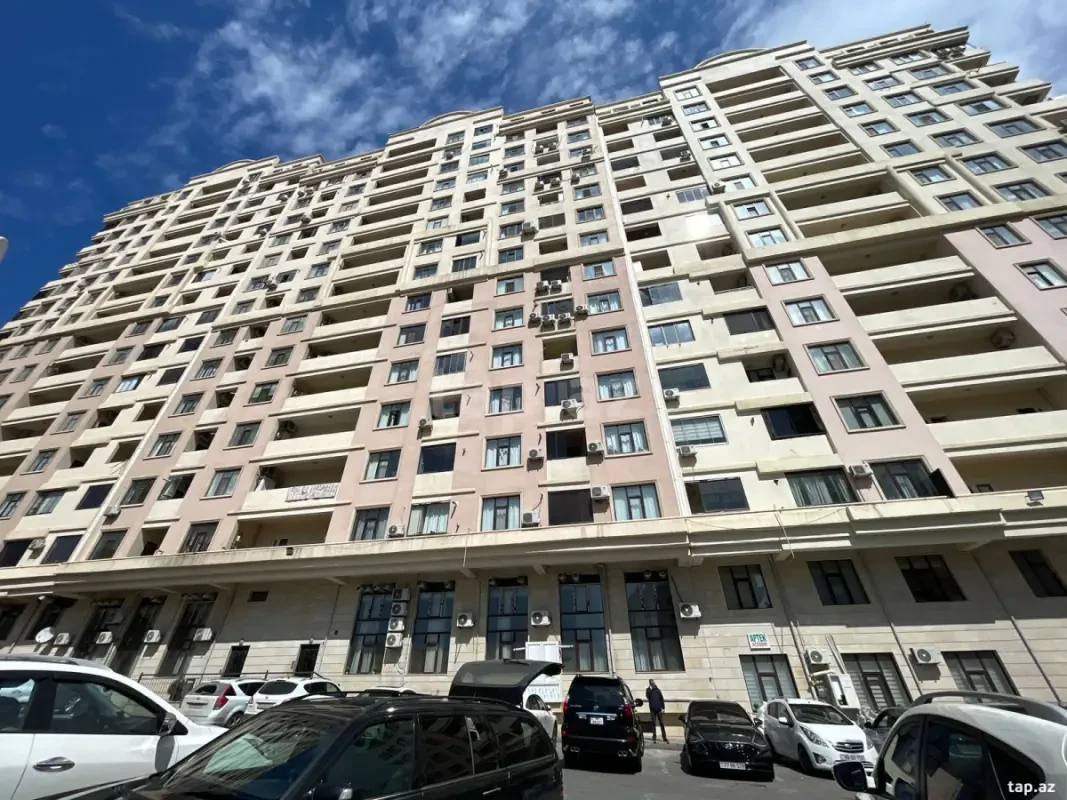 Satılır 4 otaqlı yeni tikili 157 m²