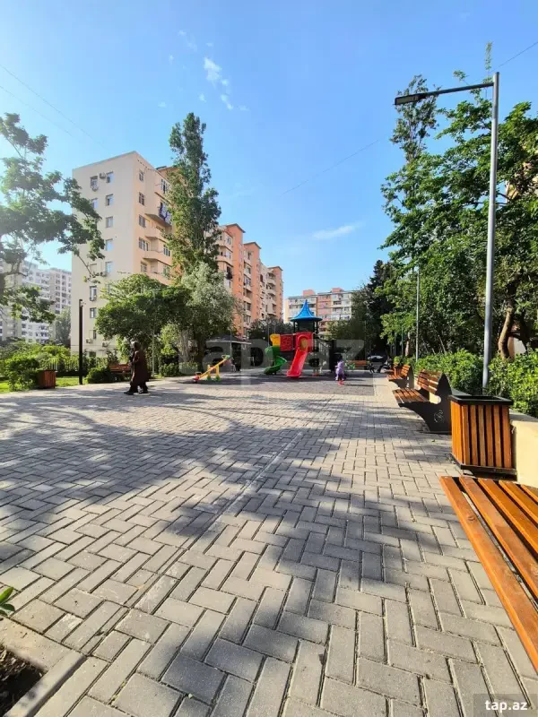 Kirayə verilir 2 otaqlı mənzil 65 m²