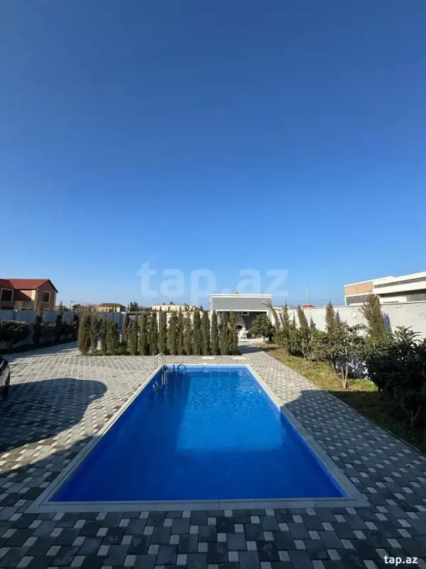 Kirayə verilir 4 otaqlı həyət evi 270 m²
