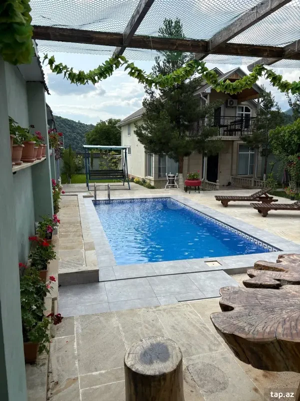 Kirayə verilir 4 otaqlı həyət evi 160 m²