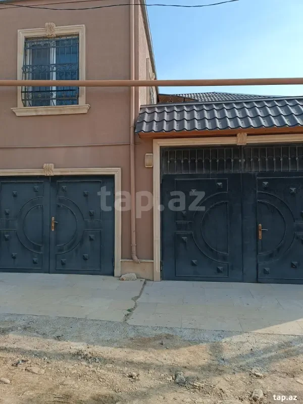 Satılır 6 otaqlı həyət evi 132 m²
